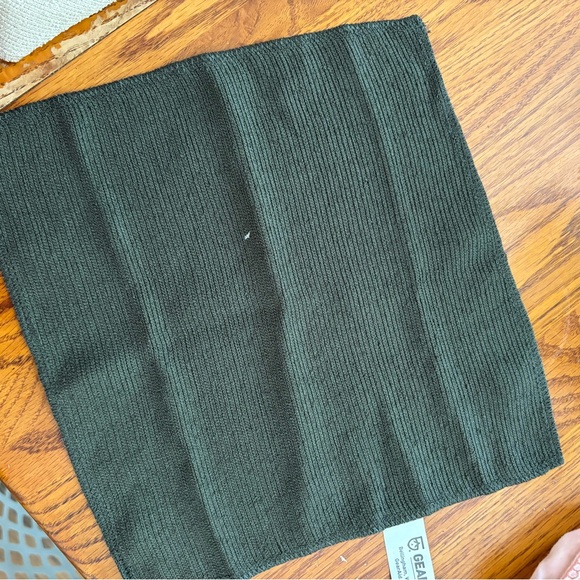 Gear Aid micro terry washcloth kit two camping washcloths with storage bag NWOT - Picture 6 of 8